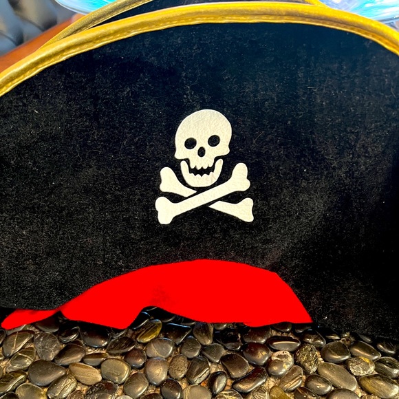 Halloween Kids Pirate Hat - Picture 2 of 4